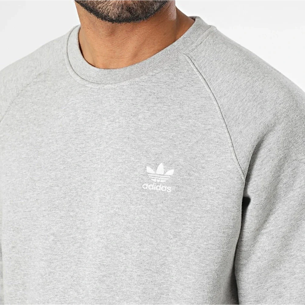 adidas Originals Men's Adicolor Essentials Trefoil Crewneck Sweatshirt Grey S